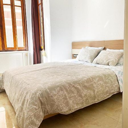 Valencia Cerca Al Puerto Shared Apartment ภายนอก รูปภาพ