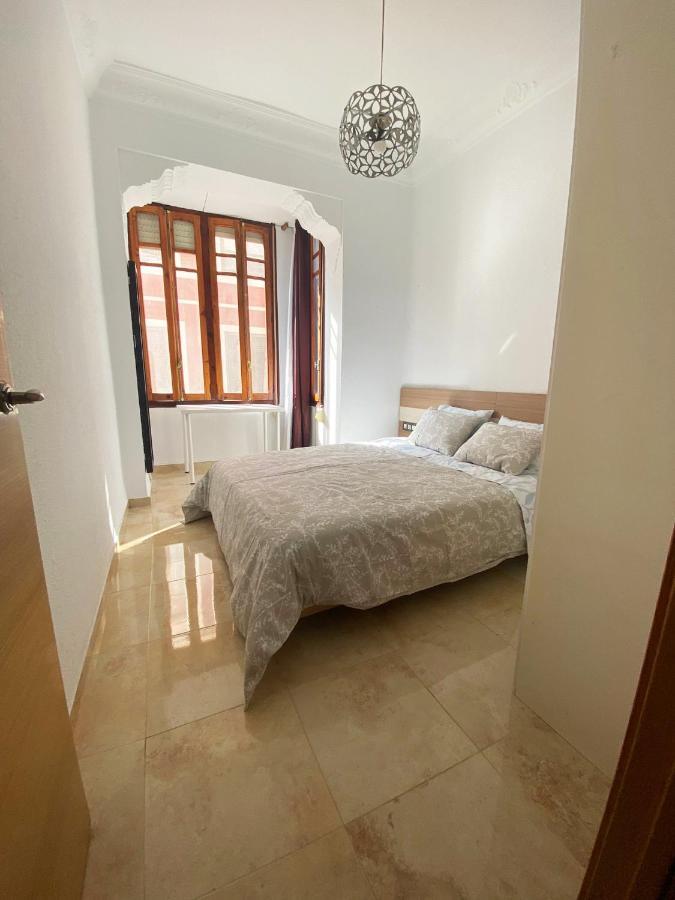Valencia Cerca Al Puerto Shared Apartment ภายนอก รูปภาพ