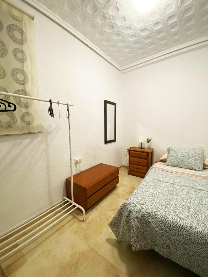 Valencia Cerca Al Puerto Shared Apartment ภายนอก รูปภาพ